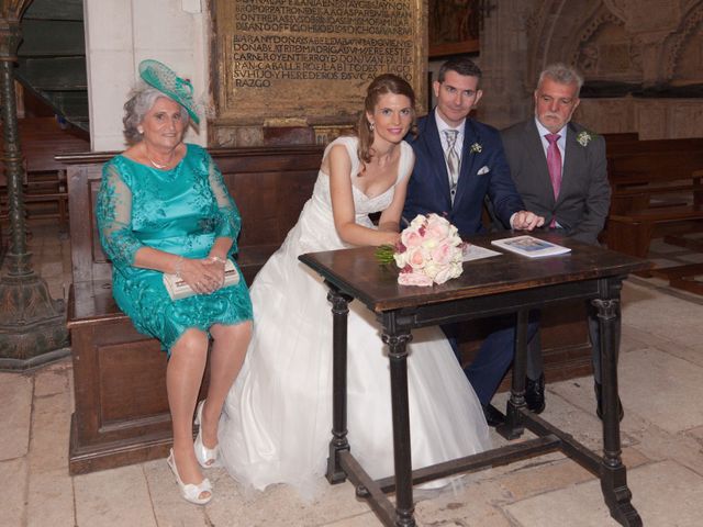 La boda de Carlos y Eva en Burgos, Burgos 6