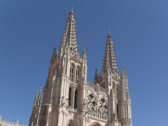 La boda de Carlos y Eva en Burgos, Burgos 1