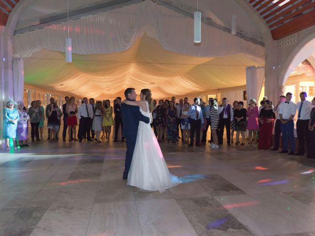 La boda de Carlos y Eva en Burgos, Burgos 24