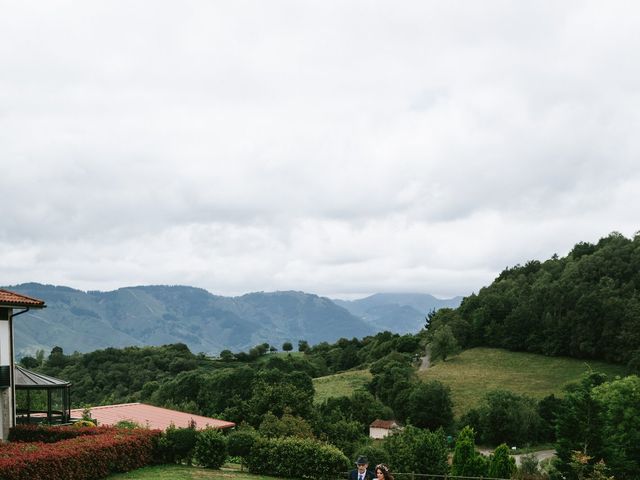 La boda de Raquel y Daniel en Torazo, Asturias 25