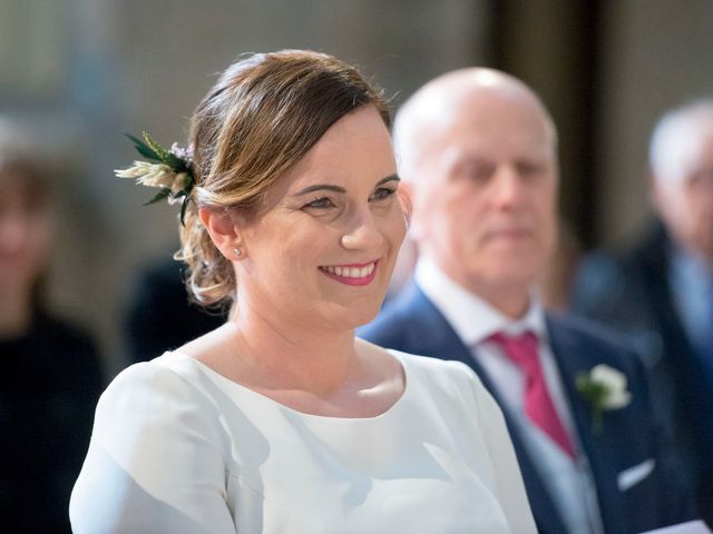 La boda de Carlos y Lorena en Santiago De Compostela, A Coruña 27