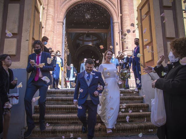 La boda de Ainara y José en Sevilla, Sevilla 40