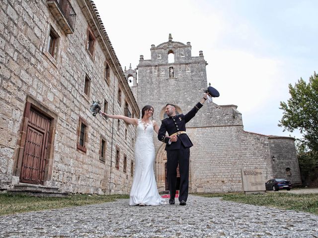 La boda de Rodrigo y María en Saldaña De Burgos, Burgos 13