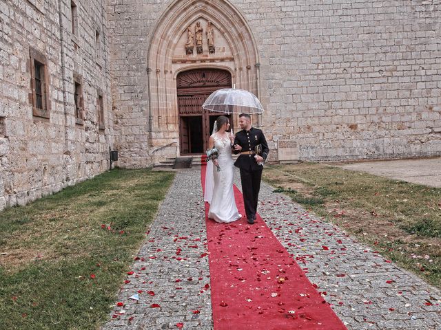 La boda de Rodrigo y María en Saldaña De Burgos, Burgos 20