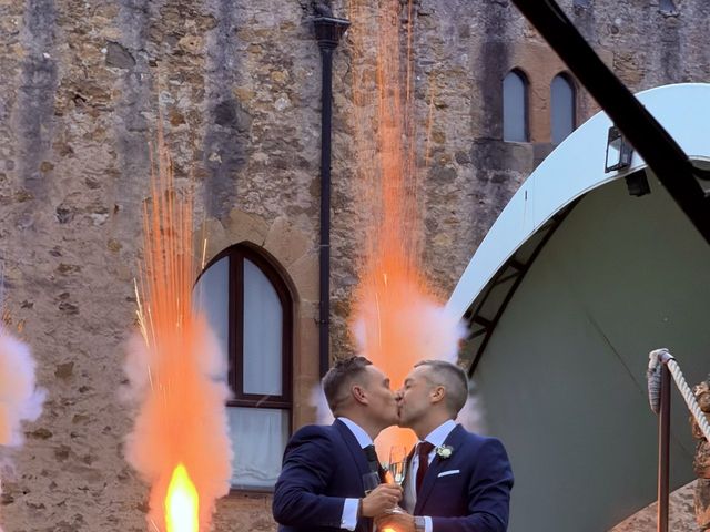 La boda de Juan y José  en San Cucao, Asturias 3