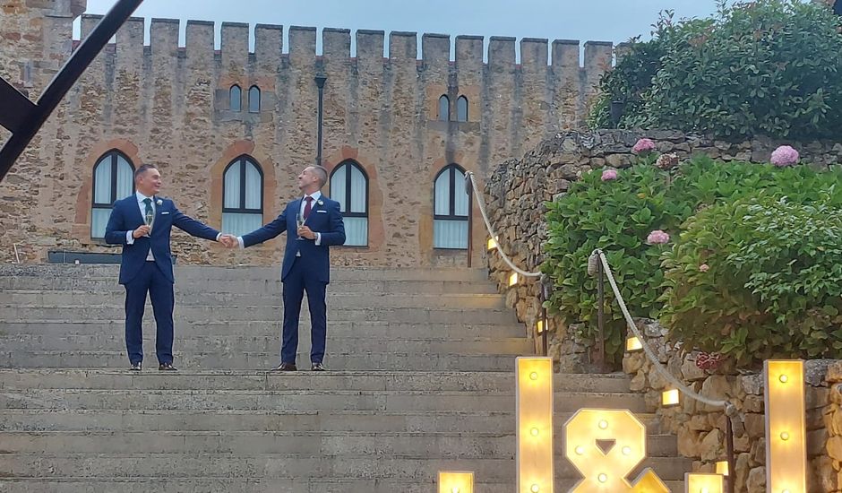 La boda de Juan y José  en San Cucao, Asturias