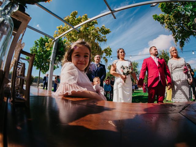 La boda de Soraya y Coke en Casas De Los Pinos, Cuenca 30