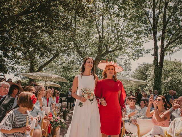 La boda de Lander y Shandra en Hondarribia, Guipúzcoa 36