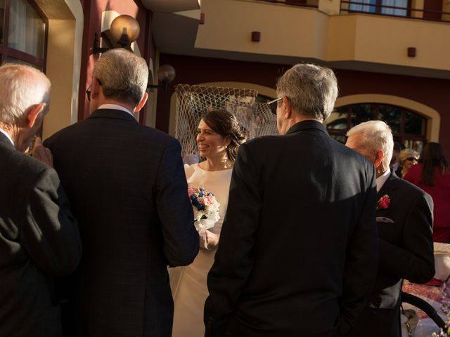 La boda de Juan y Sara en La Nava De Santiago, Badajoz 32