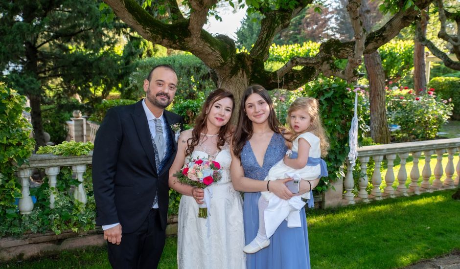 La boda de Dani  y Oana en Santpedor, Barcelona