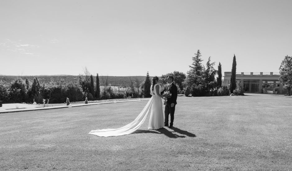 La boda de Russell y Isabel en Ávila, Ávila