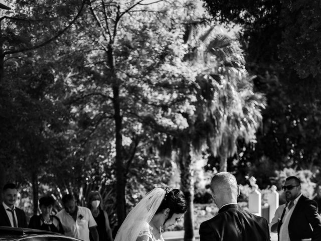 La boda de Aura y Florin en Castelló/castellón De La Plana, Castellón 2