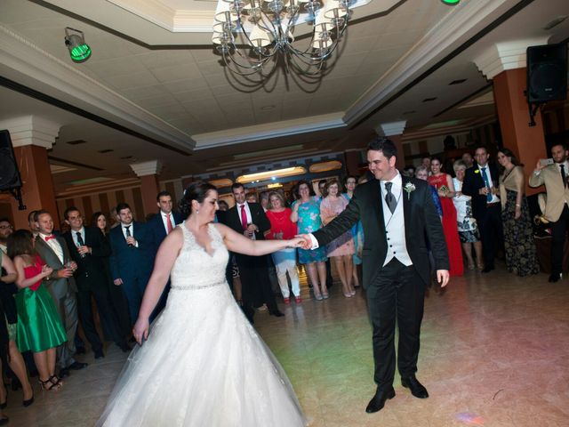 La boda de Javi y Elena en Martos, Jaén 21