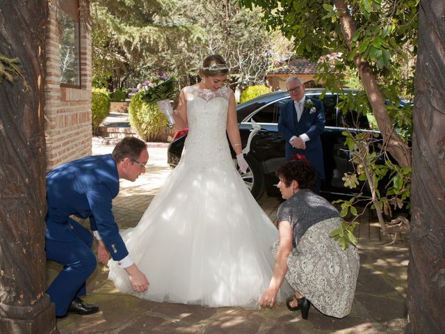 La boda de Rubén y Maruxa en Alalpardo, Madrid 18