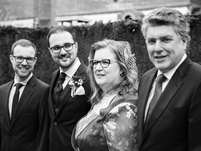 La boda de Roger y Neus en La Pobla De Claramunt, Barcelona 6