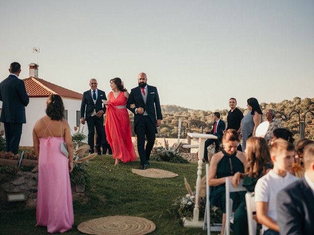 La boda de Rubén y Alba en Higuera La Real, Badajoz 40