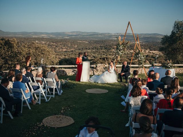 La boda de Rubén y Alba en Higuera La Real, Badajoz 48