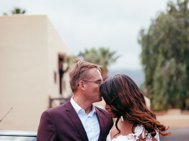 La boda de Peter y Karen en Santa Cruz De Tenerife, Santa Cruz de Tenerife 51