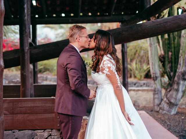 La boda de Peter y Karen en Santa Cruz De Tenerife, Santa Cruz de Tenerife 56