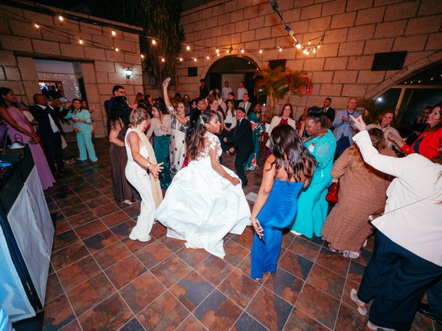 La boda de Peter y Karen en Santa Cruz De Tenerife, Santa Cruz de Tenerife 83