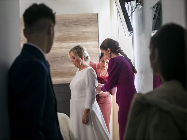 La boda de Mª del Mar y Pedro en Salteras, Sevilla 11