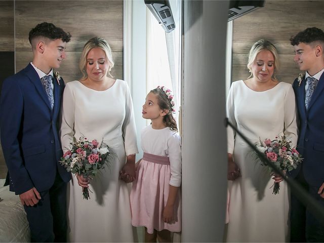 La boda de Mª del Mar y Pedro en Salteras, Sevilla 14