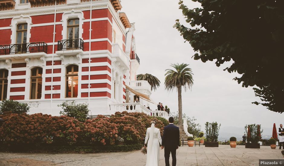 La boda de Rubén y Beatriz en Gijón, Asturias