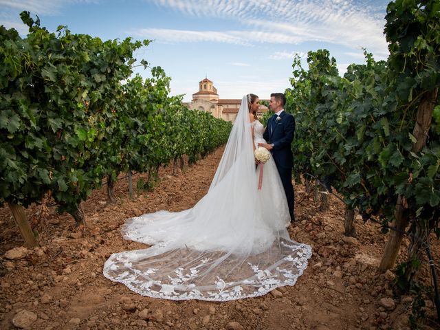 La boda de Sandra y Sergio en Valbuena De Duero, Valladolid 25