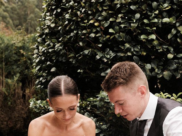 La boda de Carlitos y Naiara en Aldan (San Cibran), Pontevedra 5