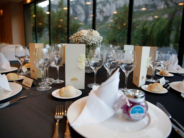 La boda de Santi y Noelia en Monistrol De Montserrat, Barcelona 18