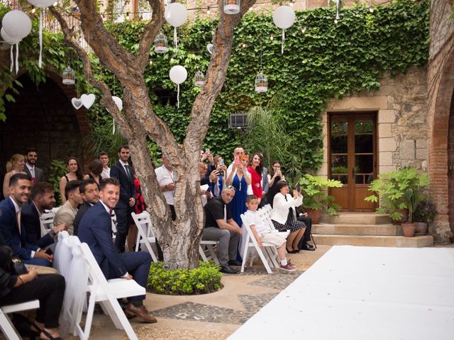 La boda de Xavi y Laura en Vilanova Del Valles, Barcelona 4