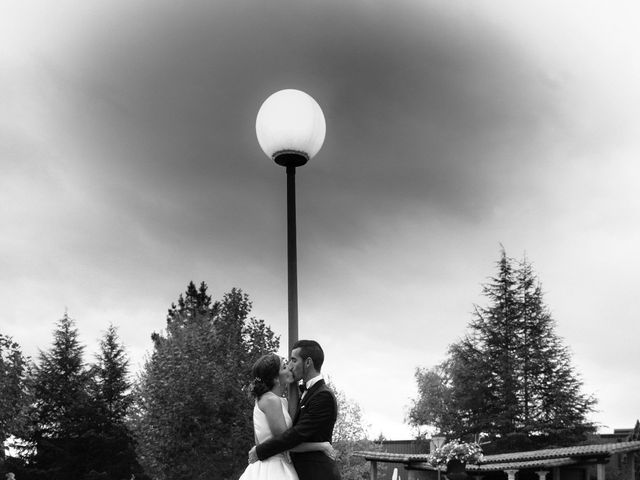 La boda de Adri y Yeni en Carracedelo, León 31