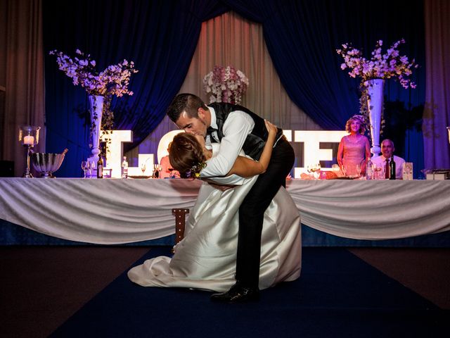 La boda de Adri y Yeni en Carracedelo, León 44