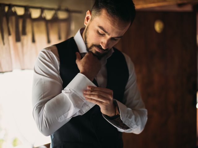 La boda de Jordi y Jennifer en Vilanova De Sau, Barcelona 6