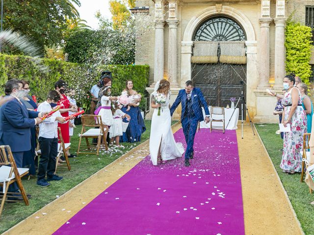 La boda de Silvia y Victor en Fuentes De Andalucia, Sevilla 25