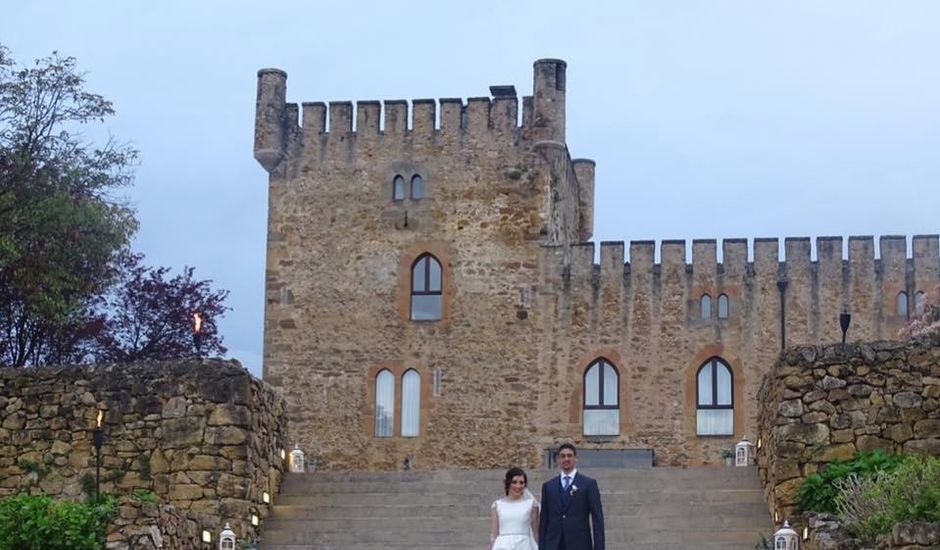 La boda de Chris y Eva en Oviedo, Asturias