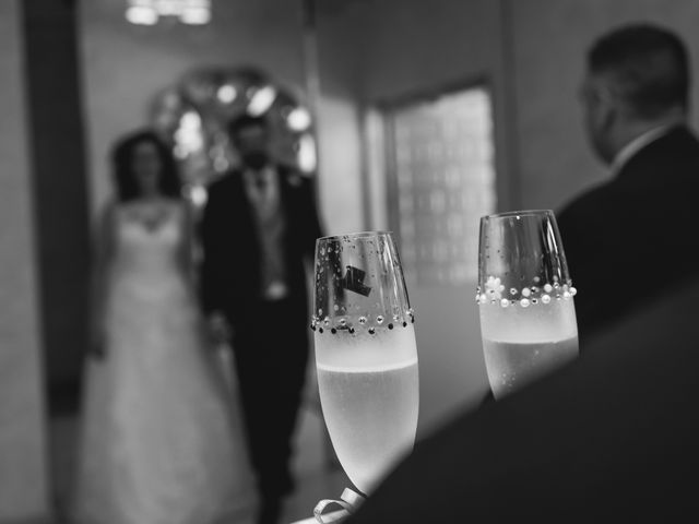 La boda de Juan Manuel y Laura en Coslada, Madrid 2