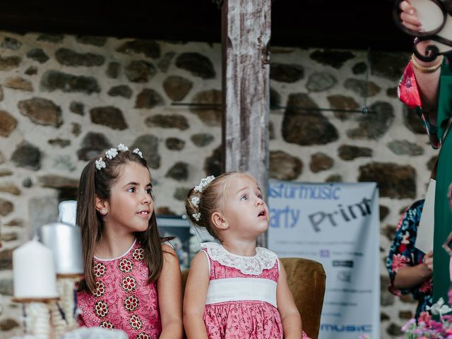 La boda de Adri y Paula en Torazo, Asturias 45