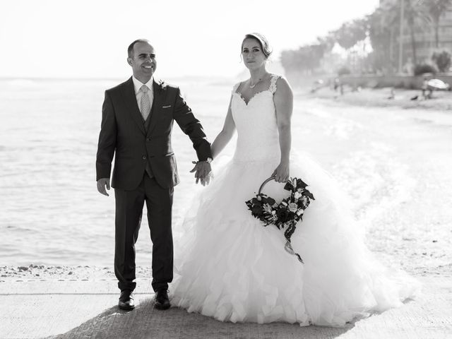 La boda de Bernabe y Marylou en Sitges, Barcelona 33