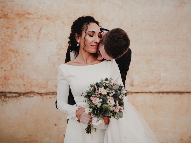 La boda de Jorge y Alba en Villanueva De San Carlos, Ciudad Real 59