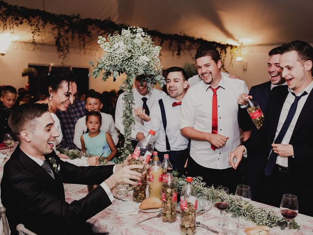 La boda de Jorge y Alba en Villanueva De San Carlos, Ciudad Real 95