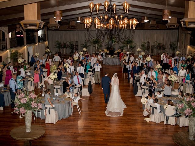 La boda de Domiciano y Cristina en Miraflores De La Sierra, Madrid 21