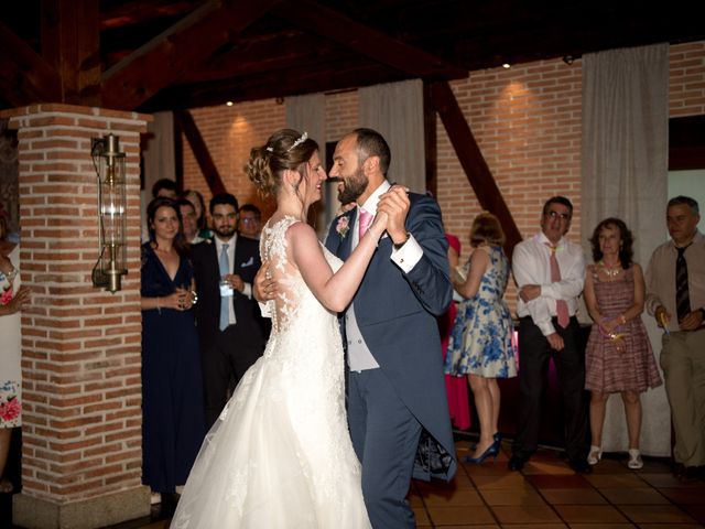 La boda de Domiciano y Cristina en Miraflores De La Sierra, Madrid 25