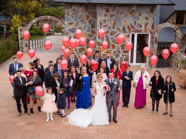 La boda de Carlos y Pilar en Sabadell, Barcelona 17