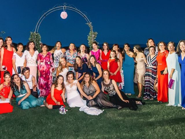 La boda de Fernando y Carla en Canedo, León 70