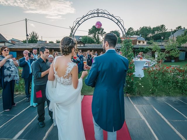 La boda de Fernando y Carla en Canedo, León 64