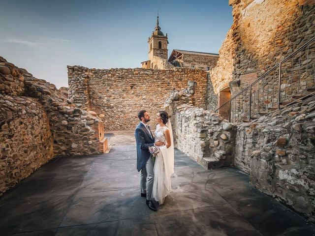 La boda de Fernando y Carla en Canedo, León 57