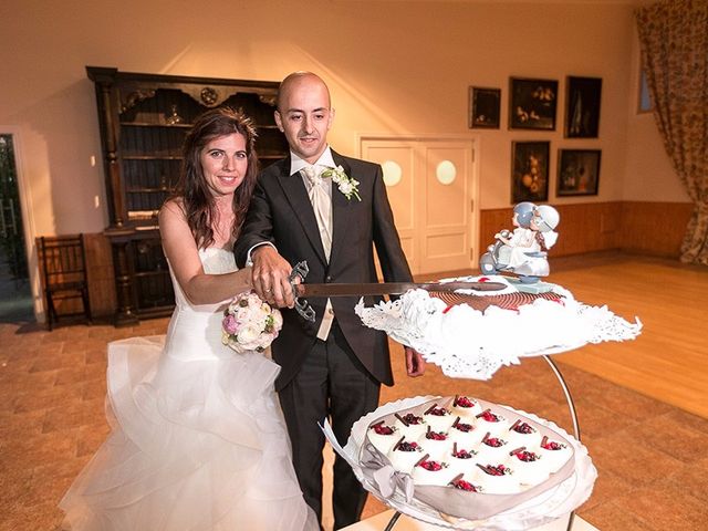 La boda de David y Lucía en Puebla De San Julian, Lugo 23