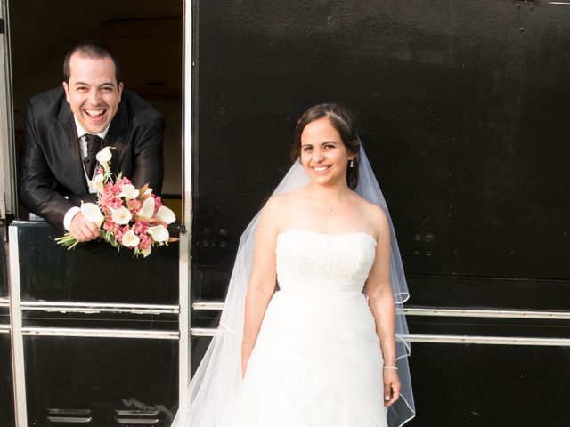La boda de Lolo y Yohana en Vigo, Pontevedra 23
