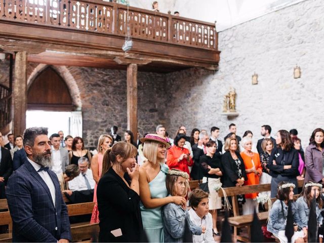La boda de Gotzon  y Elena  en Mundaka, Vizcaya 2